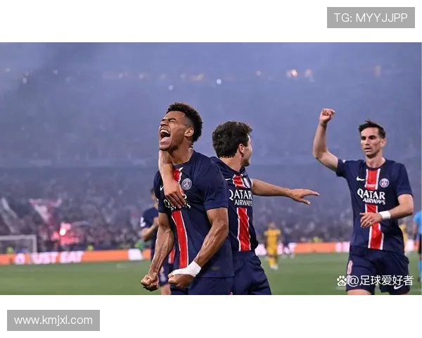 巴黎圣日耳曼4-1大胜里尔登贝莱杜埃传射建功豪取十连胜