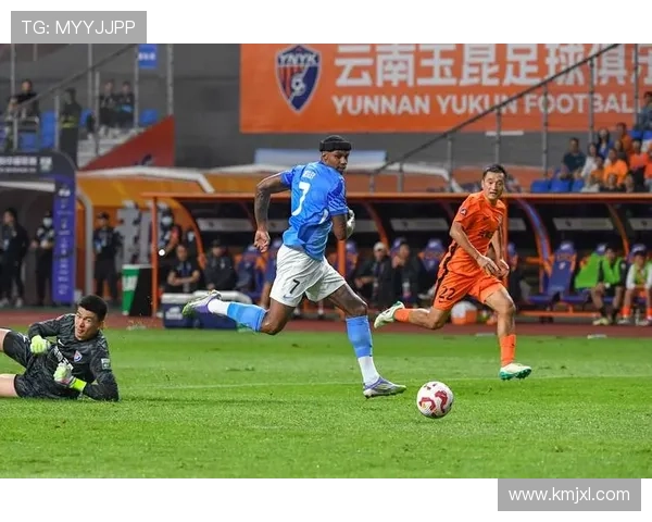 约尼查畅谈美食情怀与退役愿景期待在玉昆继续追逐足球梦想